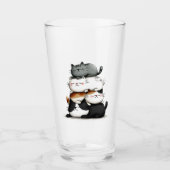 Whimsical Illustration of a Stack of Adorable Cats Glas (Vorderseite)