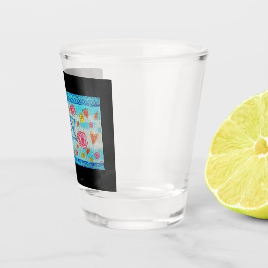 Whimsical israelische Flagge mit Blume & Herzen Schnapsglas (Rechts)