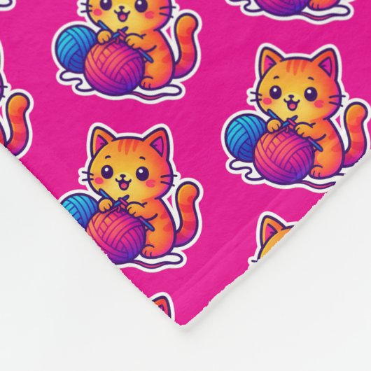 Whimsical Kawaii Cat Knitting Szene mit Oversified Fleecedecke (Ecke)