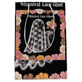 Whimsical Lace Ghost Illustration mit floral Mittlere Geschenktüte (Vorderseite)