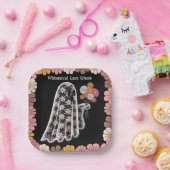 Whimsical Lace Ghost Illustration mit floral Pappteller (Party)
