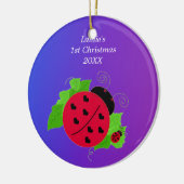 Whimsical Ladybug Baby's 1. Weihnachten Keramikornament (Links)