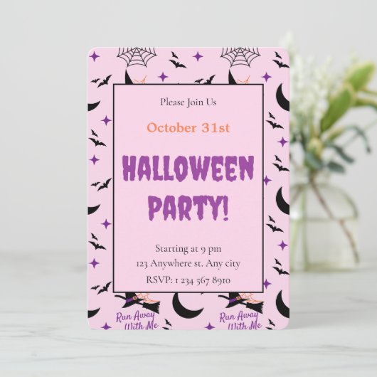 Whimsical Lauf weg mit mir Hexe & Bat Halloween Einladung (Stehend Vorderseite)
