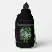 Whimsical Leprechaun Savoring a Cold One Crossbody Bag (Vorderseite)