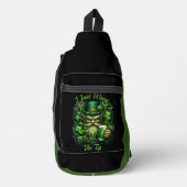 Whimsical Leprechaun trinkt ein Frothbier Crossbody Bag (Vorderseite)