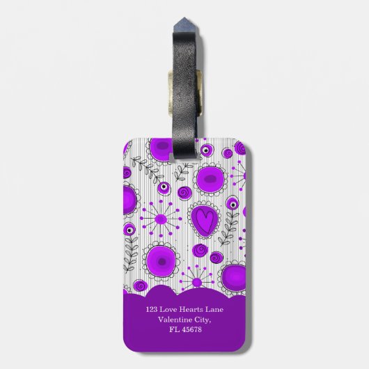 Whimsical lila Herz Blume Blumenname Gepäckanhänger (Rückseite vertikal)