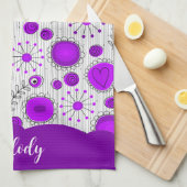 Whimsical lila Herz Blume Blumenname Geschirrtuch (Viertel Falte)