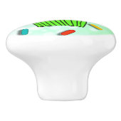 Whimsical Lime Green Cupcake mit Cherry oben Keramikknauf (Seitenansicht)