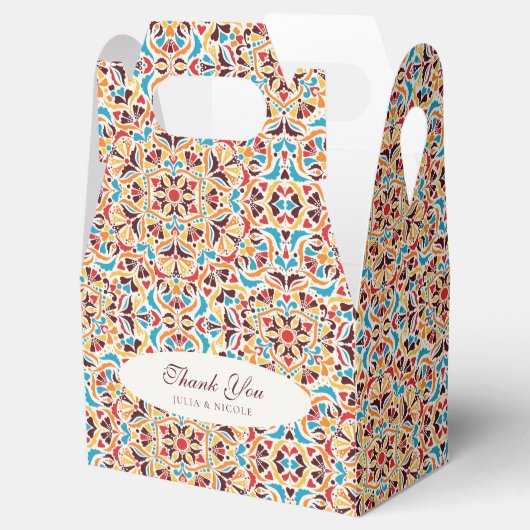 Whimsical Luxus Elfenbein Blumenstrauß Hochzeit Geschenkschachtel (Geöffnet)