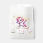 Whimsical magic pink dabbing unicorn Kindergeburts Geschenktütchen (Vorderseite)