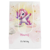 Whimsical magic pink dabbing unicorn Kindergeburts Mittlere Geschenktüte (Rückseite)