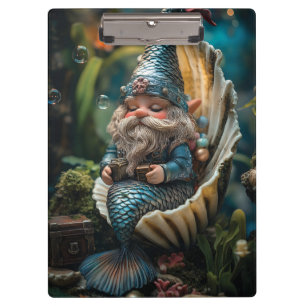 Whimsical Merman Gnome Figurine in Seashell - Unde Klemmbrett