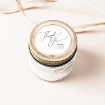 Whimsical Minimal Script Vielen Dank Gastgeschenk  Runder Aufkleber<br><div class="desc">Dieses whimsical minimalistisches Skript danke Ihnen Gastgeschenk Hochzeit klassischen Rundaufkleber ist perfekt für Ihre klassische einfache Schwarz-Weiß minimale moderne boho Hochzeit. Das Design besticht durch elegante, delikate und romantische handgeschriebene Kalligraphieschriften mit formaler Shabby Chic-Typografie. Das Aussehen wird bei jeder Hochzeitszeit gut sein: Frühling, Sommer, Herbst oder Winter! Das Produkt ist...</div>