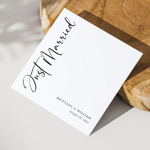 Whimsical Minimalistisch Script: Black & White Wed Serviette
