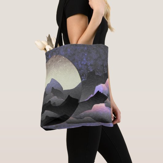 Whimsical Mond und Berge Abstrakte Kunst  Tasche (Von Nahem)