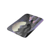 Whimsical Moon and Mountains Abstract Art Badematte (Schrägansicht)