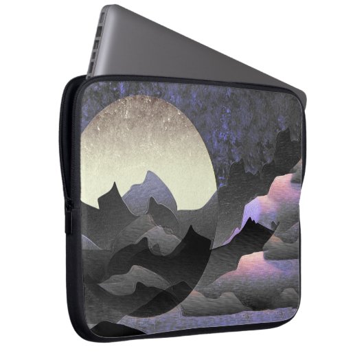 Whimsical Moon and Mountains Abstract Art Laptopschutzhülle (Vorne Rechts)