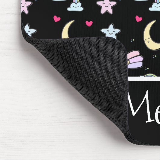 Whimsical Moon, Stars und Wolkenmuster auf schwarz Mousepad (Ecke)