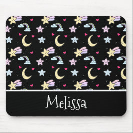 Whimsical Moon, Stars und Wolkenmuster auf schwarz Mousepad