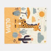 Whimsical Niedlich Giraffe in Savanna Fleecedecke (Vorderseite (Horizontal))