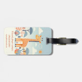 Whimsical Niedlich Giraffe in Savanna Gepäckanhänger (Rückseite horizontal)