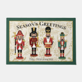 Whimsical Nutcracker Green und Beige Fußmatte (Vorderseite)