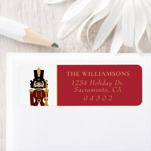 Whimsical Nutcracker in Rot (Insitu)