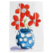 Whimsical Orange Blume in Blue Vase Mittlere Geschenktüte (Rückseite)
