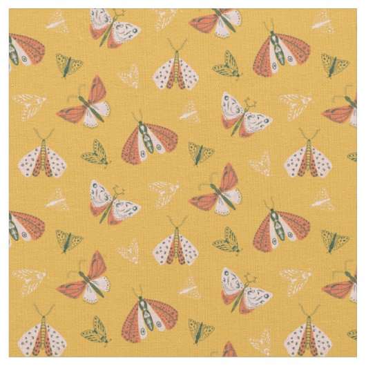 Whimsical Orange Ecru Moths Stoff (Nahaufnahme)