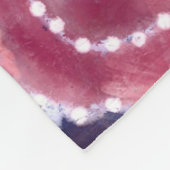 Whimsical Owl auf Blütenzweig Rosa Blau Fleecedecke (Ecke)