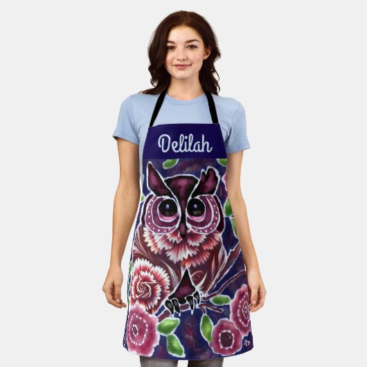 Whimsical Owl auf Blütenzweig Rosa Blau Schürze (Getragen)
