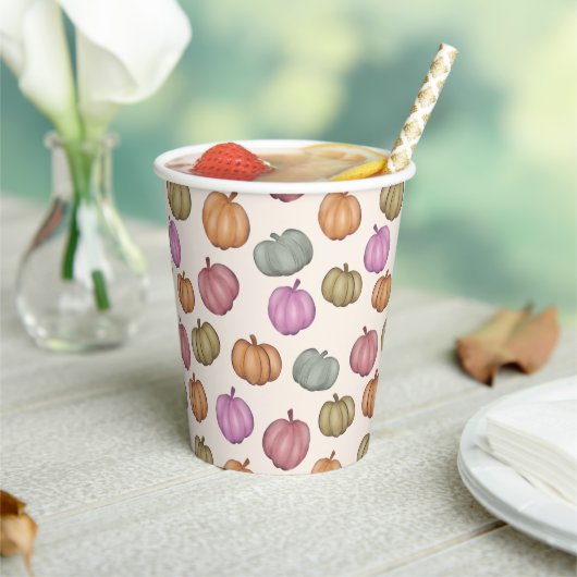 Whimsical Pastel Pumpkin Pastel Pattern Party Pappbecher (In Situ)