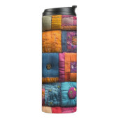Whimsical Patchwork Quilt Pattern: farbiges Design Thermosbecher (Nach links gedreht)