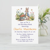 Whimsical Peter Rabbit Boy Birthday Bash Einladung (Stehend Vorderseite)