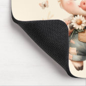Whimsical Piglet in Pastel-Overallhose Pfirsich Mousepad (Ecke)