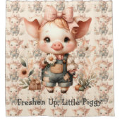Whimsical Piglet in Pastell-Overalls Duschvorhang (Vorderseite)