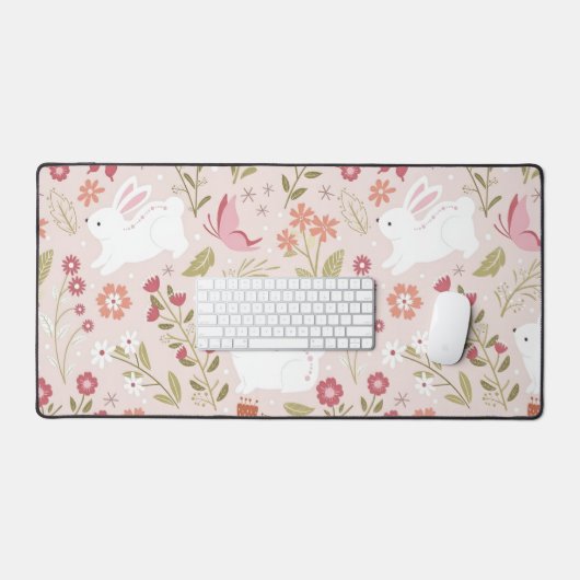 Whimsical Pink Rabbit and Floral Meadow Schreibtischunterlage (Tastatur & Maus)