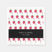 Whimsical Pink Strawberry Wedding Napkins Serviette (Vorderseite)