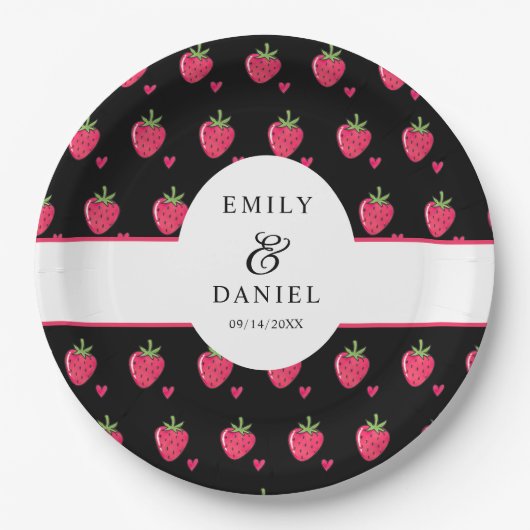 Whimsical Pink Strawberry Wedding Pappteller (Vorderseite)