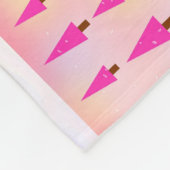 Whimsical Pink Weihnachtsbaumen Fleece Blanket (Ecke)
