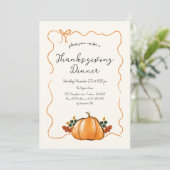 Whimsical Pumpkin Handwriting Erntedank Dinner Einladung (Stehend Vorderseite)