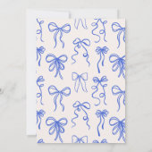 Whimsical Quirky Blue Bow Boy Baby Dusche Einladung (Rückseite)