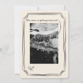 Whimsical Quirky Cheers and Bachelor Einladung (Rückseite)