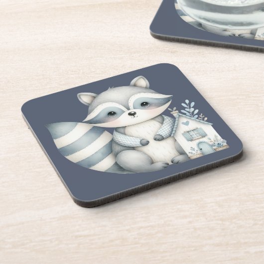 Whimsical Raccoon Night Woodland Cottage Scene Getränkeuntersetzer (Linke Seite)