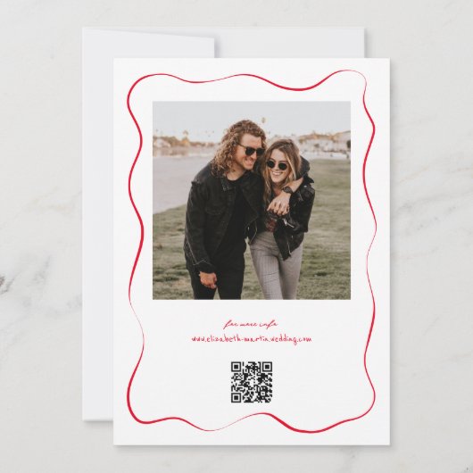 Whimsical Red Doodle Wavy Border Wedding Einladung (Rückseite)