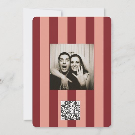 Whimsical Red Pink Striped Scribble Wedding Einladung (Rückseite)