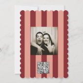 Whimsical Red Pink Striped Scribble Wedding Einladung (Rückseite)