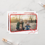 Whimsical Red Ribbon Frame Holiday Photo Karte (Vorderseite/Rückseite Beispiel)
