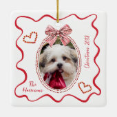 Whimsical Red Wavy Frame Bow Foto Weihnachten Keramikornament (Rückseite)