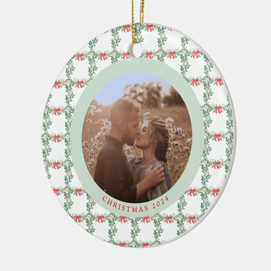 Whimsical Retro | Weihnachtsmuster und Foto Keramik Ornament (Links)